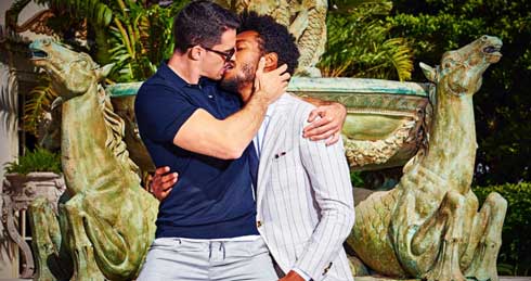 男性同士のキス広告に共感と反発、数時間でフォロワー数が1万以上減少