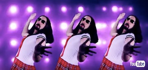 手を振るLittleVMillsさん