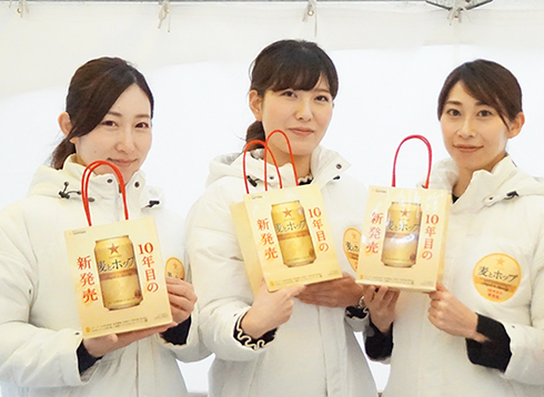 耳打ち缶 ビール 二宮和也 篠原涼子