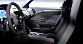 ZeroUno Duerta：内装