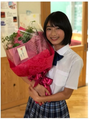 池間夏海 シーブリーズ ヒロイン CM 沖縄 美少女 制服