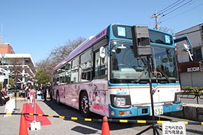 リカちゃんラッピングバス