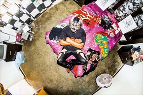 My Room 天井から覗く世界のリアル