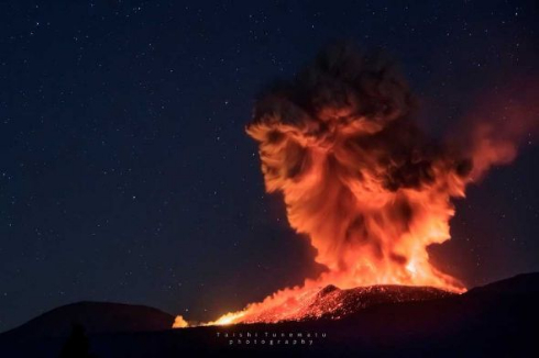 霧島連山  新燃岳 噴火 星空 写真 美しい