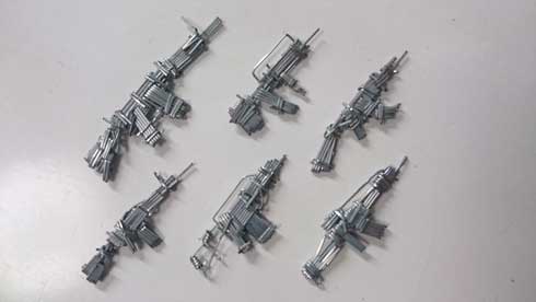 ホッチキス 針 制作 銃火器