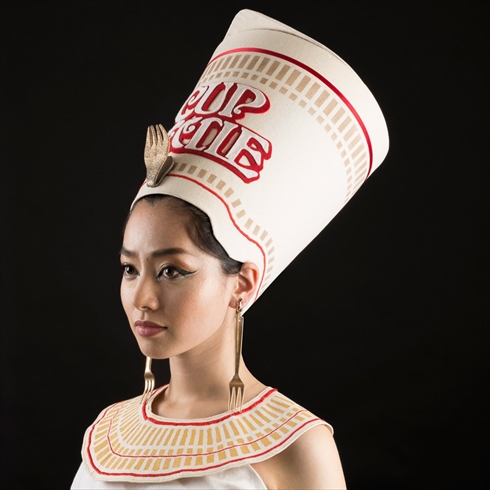 日清 カップヌードル 頭おかしい ネクタイ ネタ