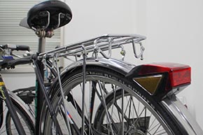 この頃は、デコトラのように過剰なフラッシャーではなくなっていました