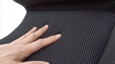 どこでも座れるリュック