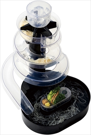 大人の流しそうめん