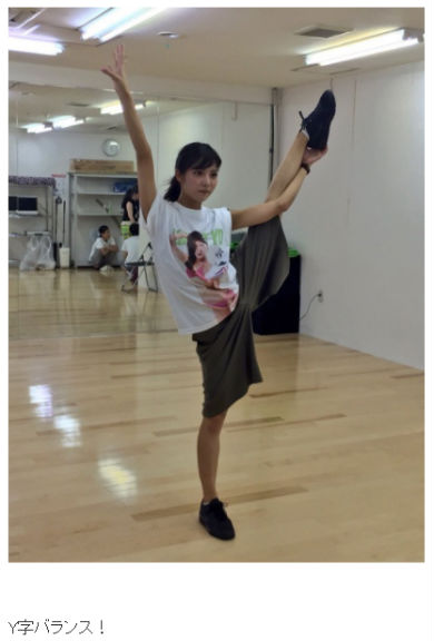 石川恋 女優 モデル 第90回選抜高校野球 センバツ 野球 チアリーディング Y字バランス