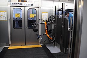 B.B.BASE JR東日本 輪行 サイクリスト 両国