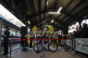 B.B.BASE JR東日本 輪行 サイクリスト 両国