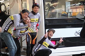 B.B.BASE JR東日本 輪行 サイクリスト 両国