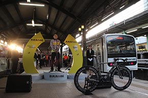 B.B.BASE JR東日本 輪行 サイクリスト 両国