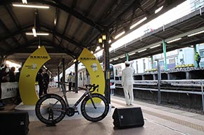 B.B.BASE JR東日本 輪行 サイクリスト 両国