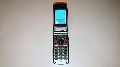 日本無線 J3001V PHS黒 エアエッジフォン 味ポン AH-K3001V - Wikipedia