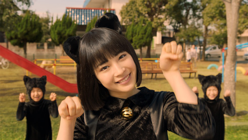 広瀬すず チャルメラ 明星 くろ猫 ちゃるめニャダンス