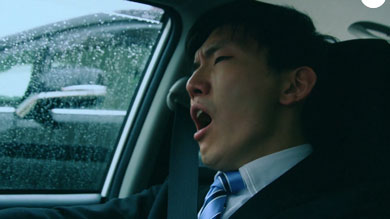 眠気を感じるドライバー