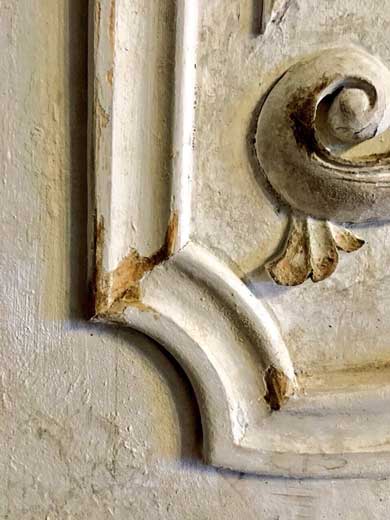 一枚の板 木彫り 洋書 ハンドメイド 家具職人