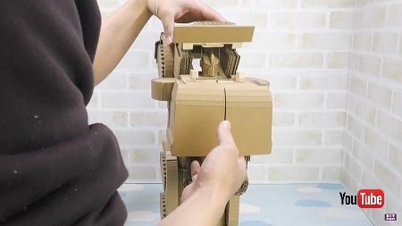 ダンボール