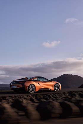BMW i8ロードスター
