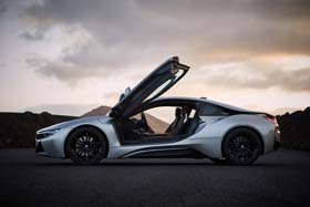 BMW i8クーペ