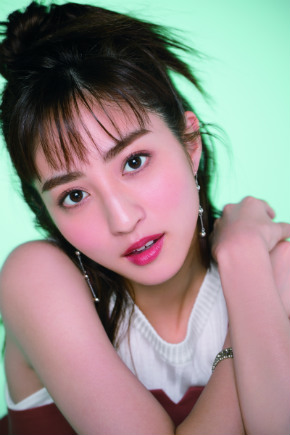 堀田茜 太眉 モデル 女優 CanCam 美顔 小学館 前髪