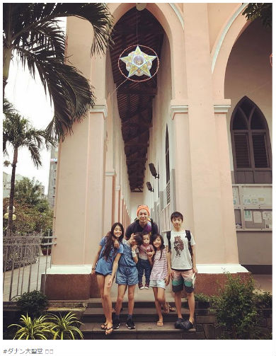 つるの剛士 兄弟 家族 写真 大家族 少子化 お年玉