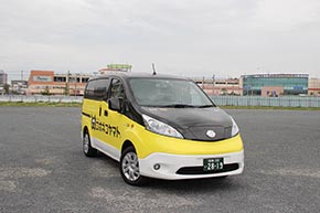 現ロボネコヤマトの車両