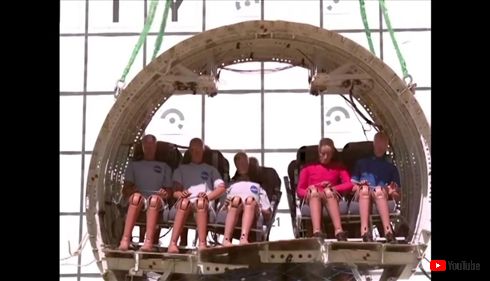 キーーン……ドガァッ！！！　NASAがダミー人形を使った事故実験映像を公開