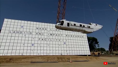 キーーン……ドガァッ！！！　NASAがダミー人形を使った事故実験映像を公開