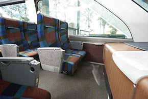 先頭／最後尾の「展望席」ももちろん継承