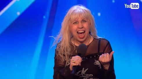 Britain's Got Talent 68歳 おばあちゃん AC/DC 歌