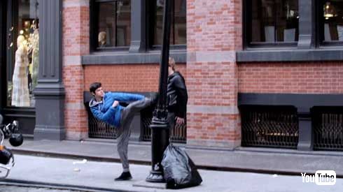 空手 バイク 壊す ドッキリ Cobra Kai