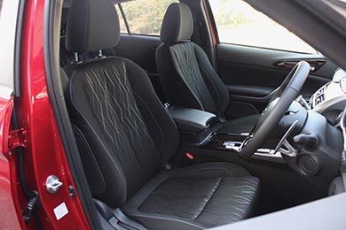 SUV 三菱 エクリプスクロス 試乗 C-HR ヴェゼル CX-3 ジューク