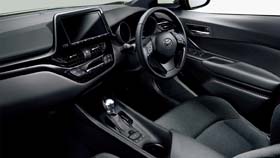 C-HR：内装（S “LED Package”／S-T “LED Package”）