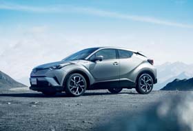 トヨタ C-HR SUV