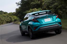 トヨタ C-HR SUV