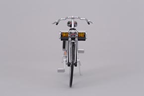 ミニチュアヤングホリデー：「リトラクタブルライト」オープン