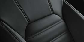 シートカラー：ブラック