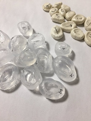 ルーンストーン