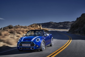 新型 MINI コンバーチブル  （2018年5月発表）