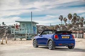 新型 MINI コンバーチブル  （2018年5月発表）