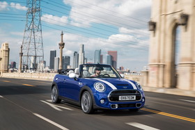 新型 MINI コンバーチブル  （2018年5月発表）