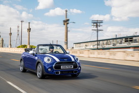 新型 MINI コンバーチブル  （2018年5月発表）