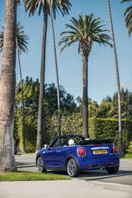 新型 MINI コンバーチブル  （2018年5月発表）