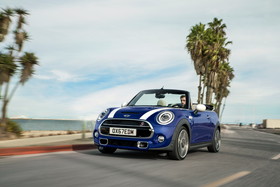 新型 MINI コンバーチブル  （2018年5月発表）