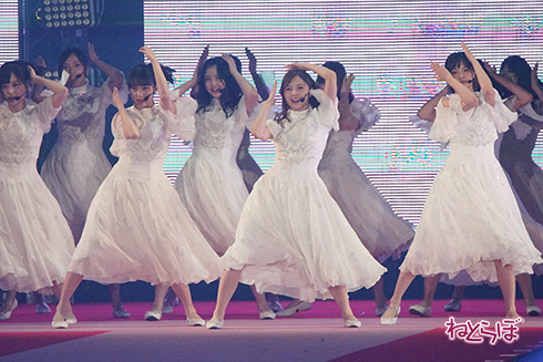 欅坂46 乃木坂46 二人セゾン 白石麻衣 西野七瀬 齋藤飛鳥 渡邉理佐 平手友梨奈