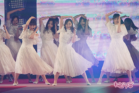 欅坂46 乃木坂46 二人セゾン 白石麻衣 西野七瀬 齋藤飛鳥 渡邉理佐 平手友梨奈