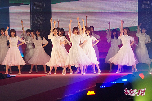 欅坂46 乃木坂46 二人セゾン 白石麻衣 西野七瀬 齋藤飛鳥 渡邉理佐 平手友梨奈